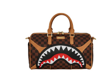Carica l'immagine nel visualizzatore di Gallery, HENNYVILLE MINI DUFFLE