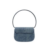 Carica l'immagine nel visualizzatore di Gallery, 1DR-Iconica borsa a spalla in denim solarizzato Diesel
