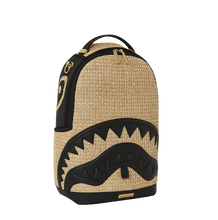 Carica l&#39;immagine nel visualizzatore di Gallery, Zaino Shark In Raffia Beige Sprayground
