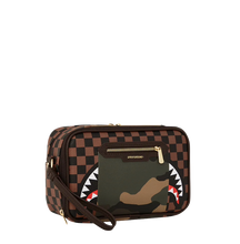 Carica l&#39;immagine nel visualizzatore di Gallery, Beauty Sip With Camo Accent Brick Verde Sprayground
