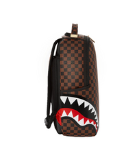 Carica l&#39;immagine nel visualizzatore di Gallery, Zaino Sip Side Sharks Dlxsv Marrone Sprayground
