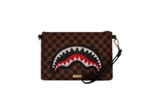 Carica l&#39;immagine nel visualizzatore di Gallery, SAWTOOTH SHARKS IN PARIS CROSSOVER CLUTCH
