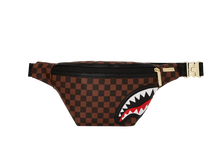 Carica l&#39;immagine nel visualizzatore di Gallery, SAWTOOTH SHARKS IN PARIS SAVVY CROSSBODY
