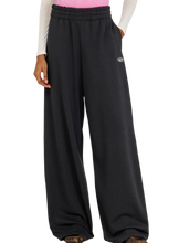 Carica l'immagine nel visualizzatore di Gallery, Pantaloni sportivi larghi con fascia elastica in vita Diesel Donna
