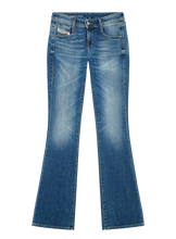 Carica l'immagine nel visualizzatore di Gallery, Jeans Bootcut Vita Bassa 1969 D-Ebbey Diesel Donna
