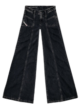 Carica l'immagine nel visualizzatore di Gallery, Jeans Flare Vita Bassa D-Akii Diesel Donna
