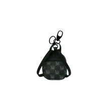 Carica l'immagine nel visualizzatore di Gallery, SHARKS IN PARIS WTF BUBBLY BLACK CHECK BACKPACK KEYCHAIN SPRAYGROUND
