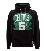 Carica l&#39;immagine nel visualizzatore di Gallery, Felpa &quot; Celtics &quot; Just For Poor
