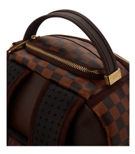 Carica l&#39;immagine nel visualizzatore di Gallery, Zaino 910B3752 Backpack Gold Rivet Sprayground

