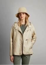 Carica l&#39;immagine nel visualizzatore di Gallery, Parka corto beige Fay
