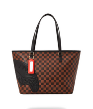 Carica l&#39;immagine nel visualizzatore di Gallery, Henny sip lock tote Sprayground
