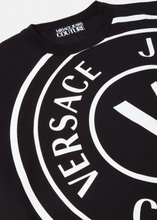 Carica l&#39;immagine nel visualizzatore di Gallery, T-shirt v-emblem E72GAHT19-ECJ00O Versace jeans couture
