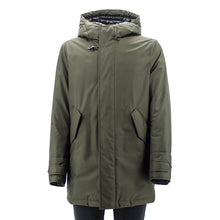 Carica l&#39;immagine nel visualizzatore di Gallery, Parka verdone NAM33411010 Fay

